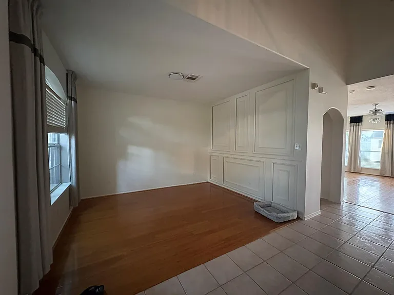 1902 Creegan Park Ct — Photo 5