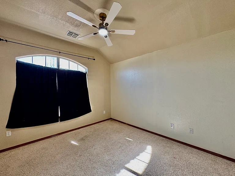 8221 Greer Way — Photo 32