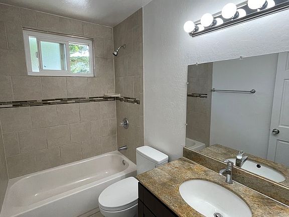 4th image of 35 Kent Ct APT 11