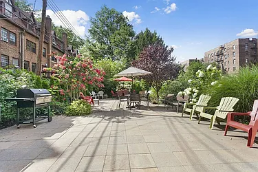 Rented by Metro Garden Realty NYC