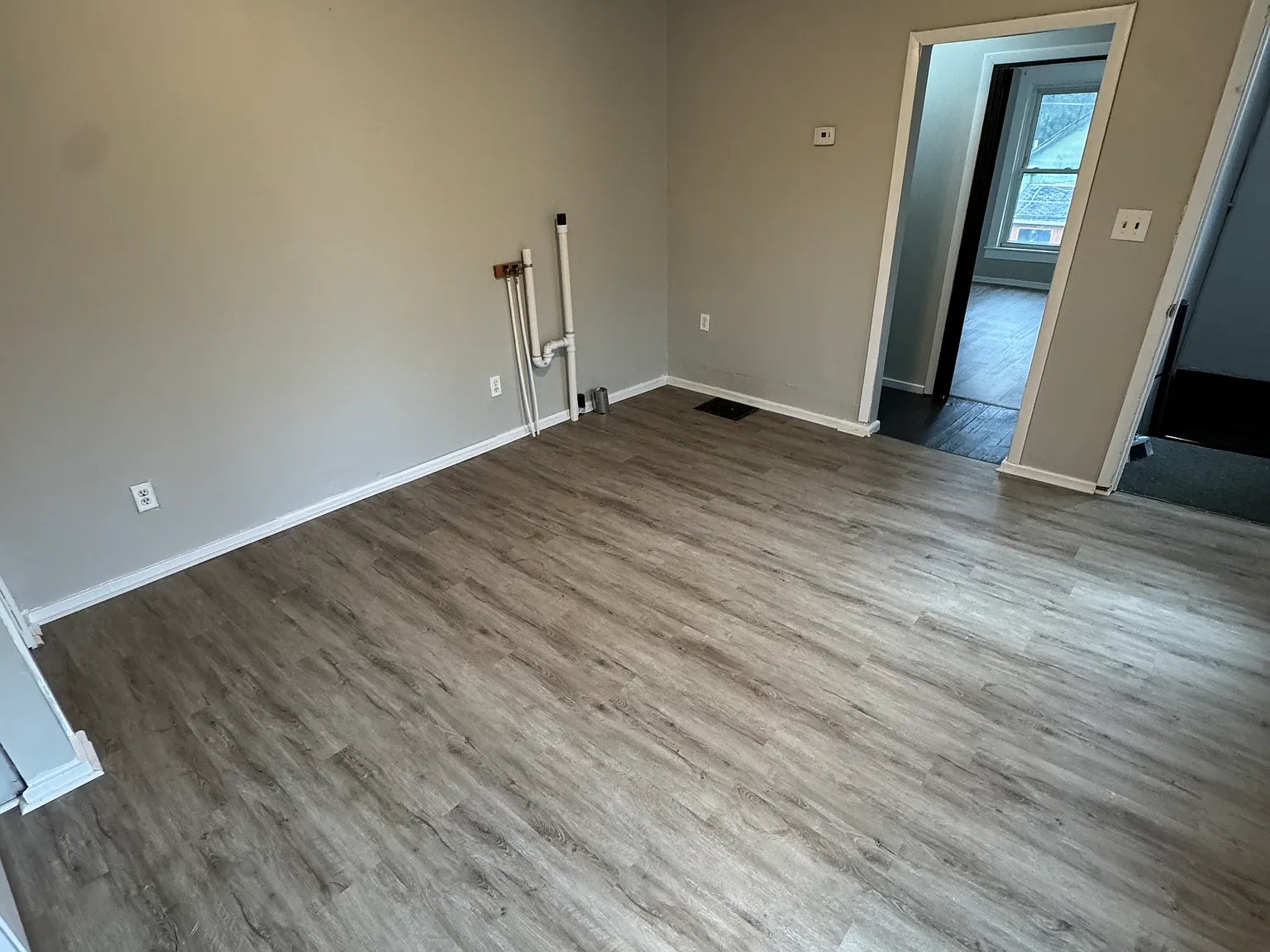 2 bed, $695 — Photo 4