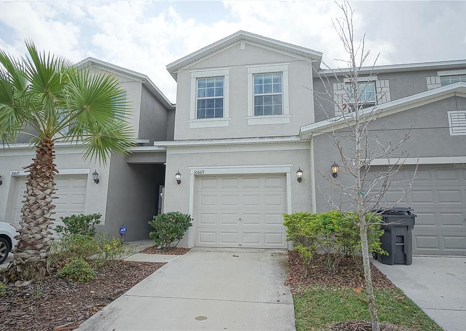 1st image of 10669 Lake Montauk Dr