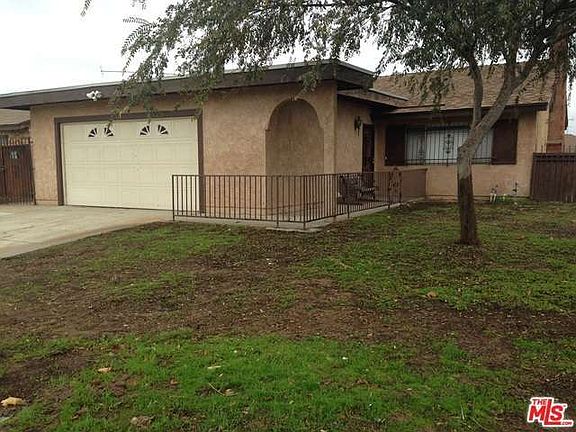 4th image of 24011 Brodiaea Ave