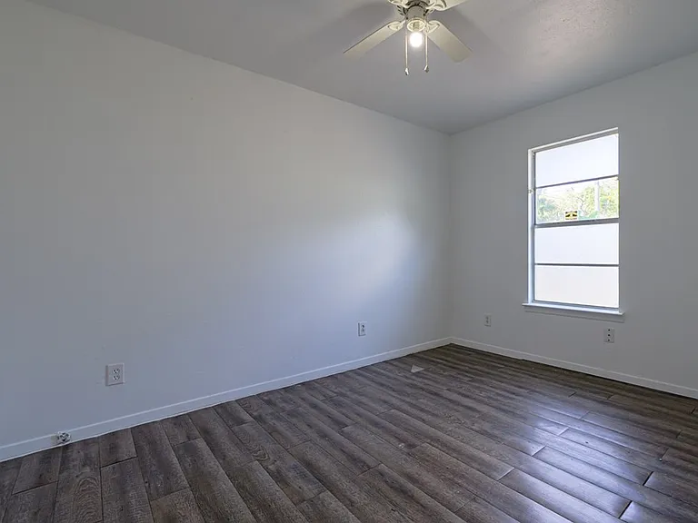 123 Cenizo St — Photo 41