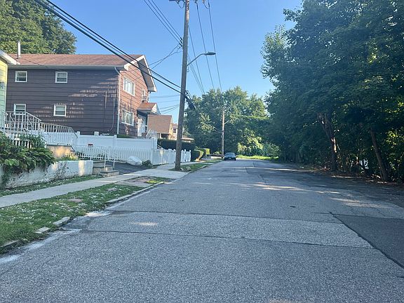 5th image of 56 Touissant Ave