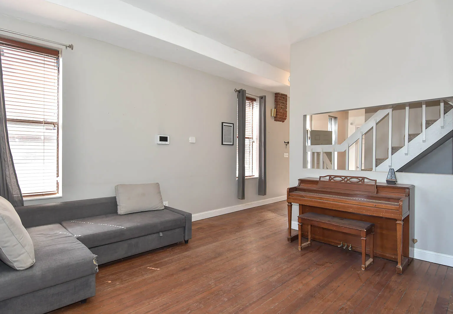 2 bed, 2006 sqft, $2,100 — Photo 2