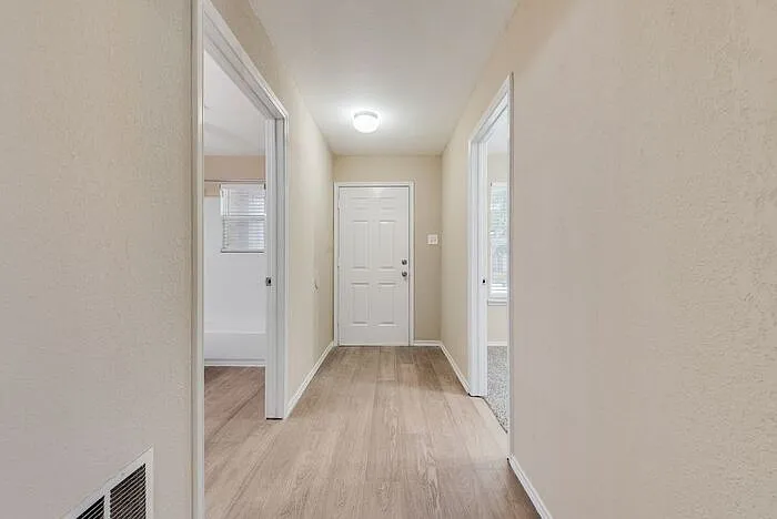 6233 Balcony Ln — Photo 5