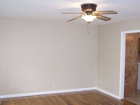 4th image of 3751 Electra Dr