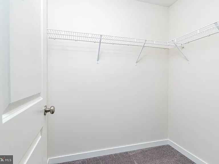 85 Moses Dr — Photo 31