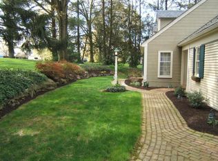 2111 Clover Hill Rd, Lancaster, PA 17603