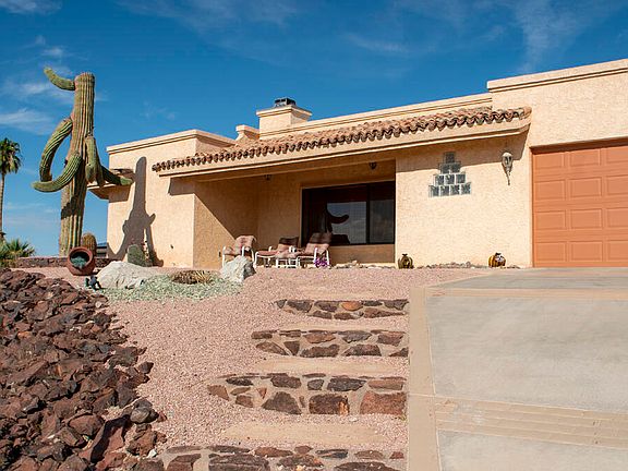 3rd image of 3053 Maracaibo Way