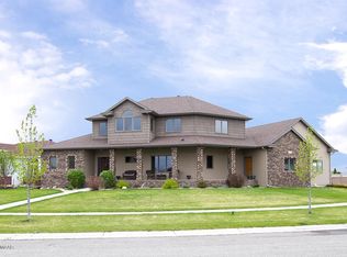 4280 Houkom Ct S, Fargo, ND 58104