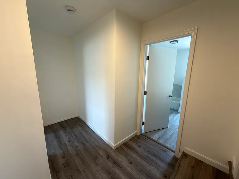 1110 Mira Mar Ave — Photo 28