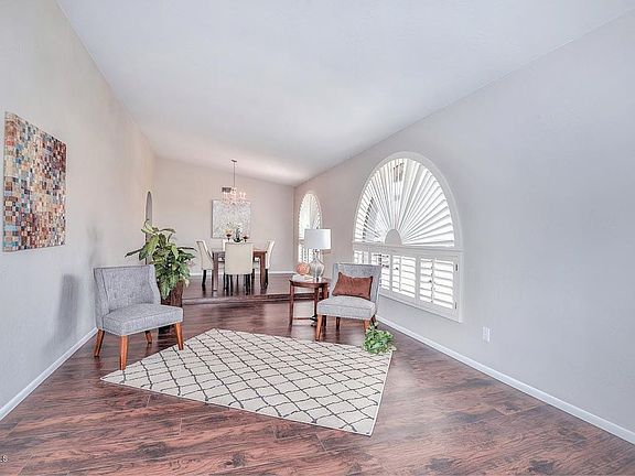 5th image of 247 E Coral Gables Dr