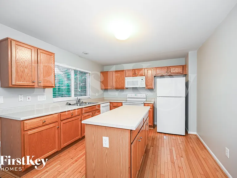 6176 Fox Run Ln — Photo 6