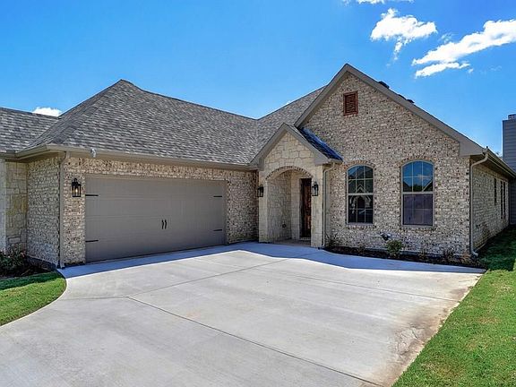 2nd image of 3315 Preston Club Dr