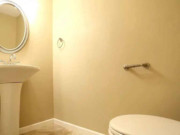 22258 Lilac Ct — Photo 10