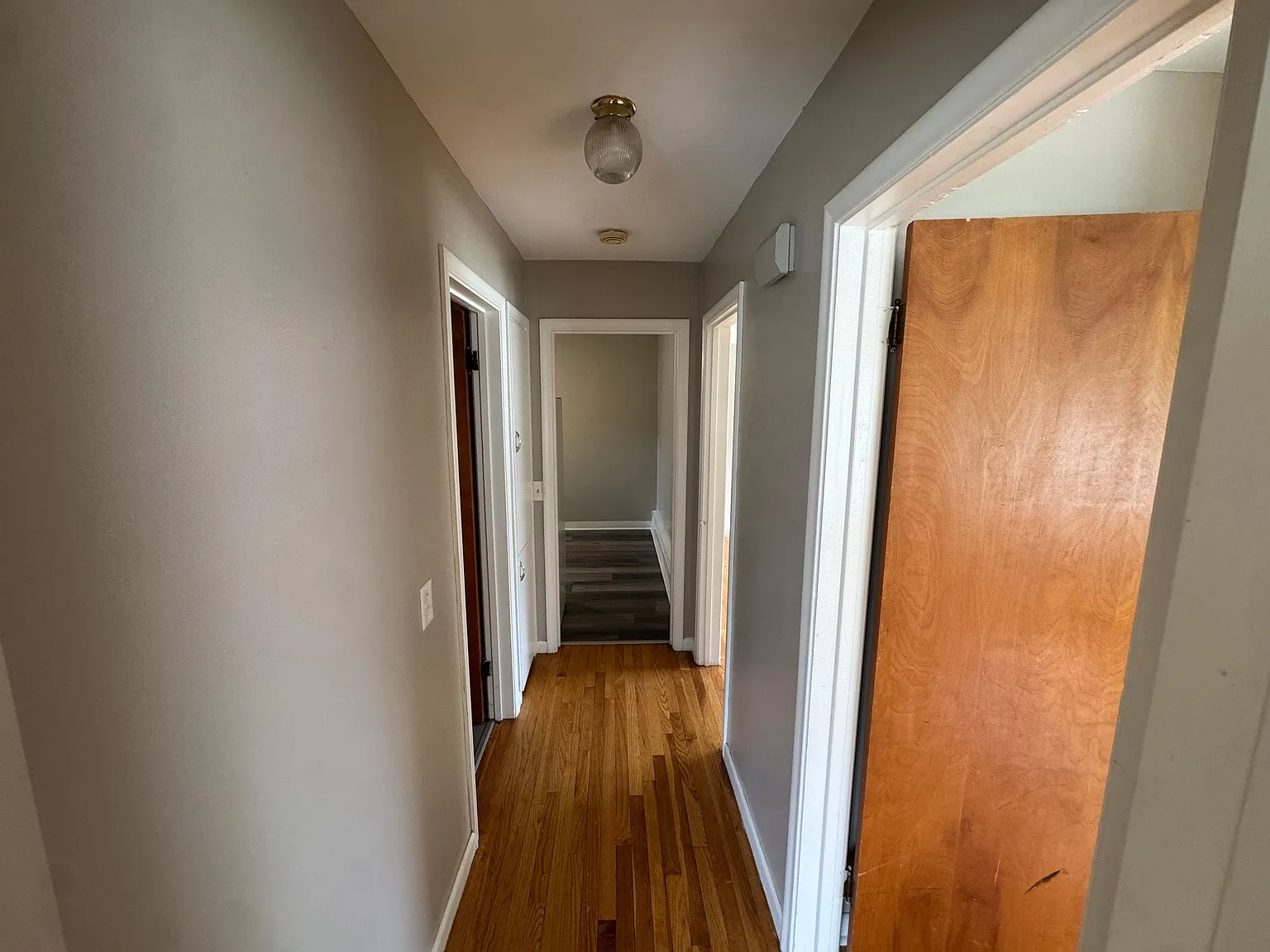 2 bed, 1.0 bath, 850 sqft, $1,140 — Photo 3