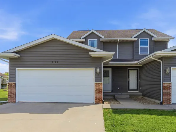 3104 Blackberry Cir SW, Cedar Rapids, IA 52404