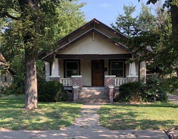 1st image of 232 E 17th Ave