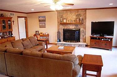 4th image of 516 Southfield Dr