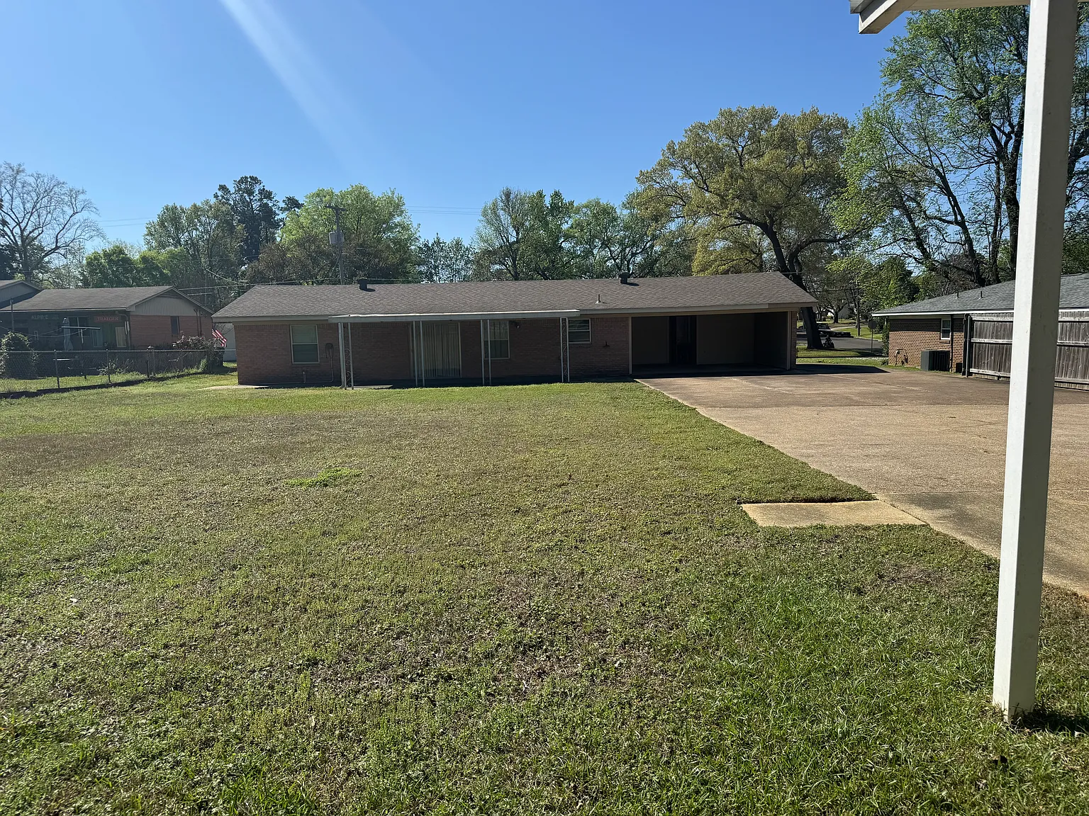 3 bed, 1440 sqft, $1,975 — Photo 2