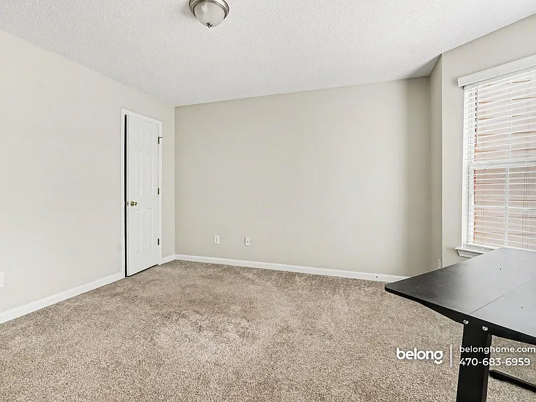 1439 Alice Ave — Photo 12