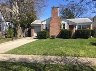 33 S June Ter, Lake Forest, IL 60045