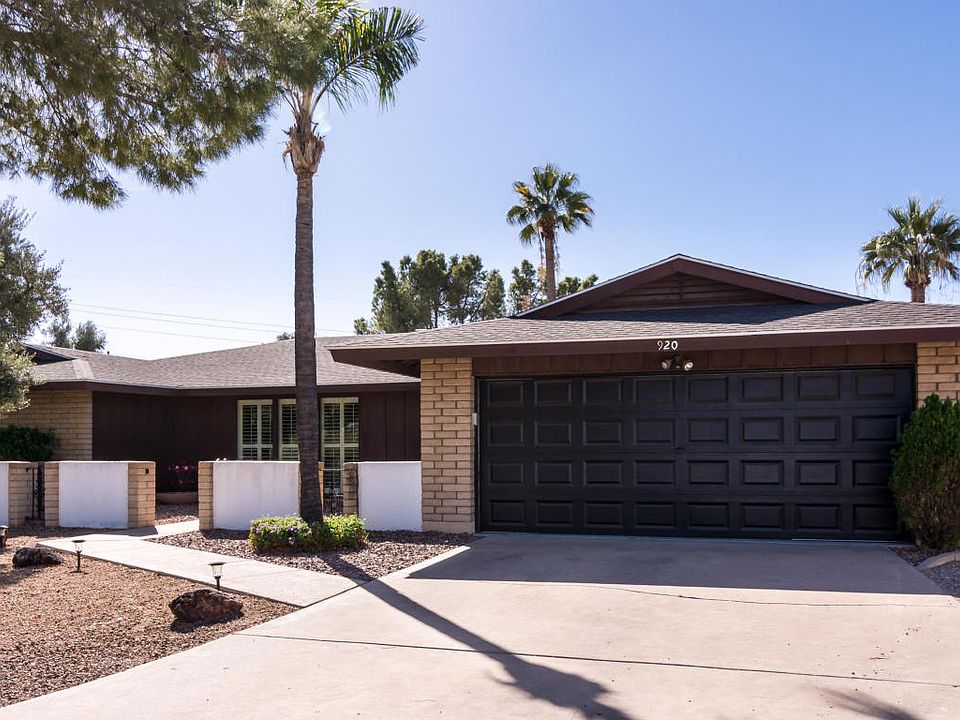 1st image of 920 Castillo Dr W