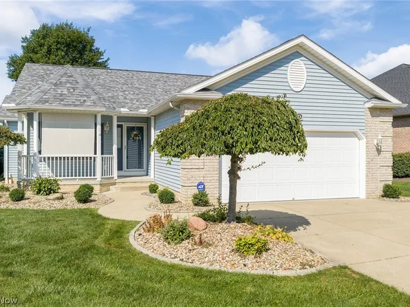 860 Arroyo Dr, Barberton, OH 44203