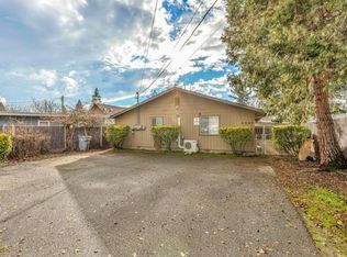 449 SW I St #B, Grants Pass, OR 97526
