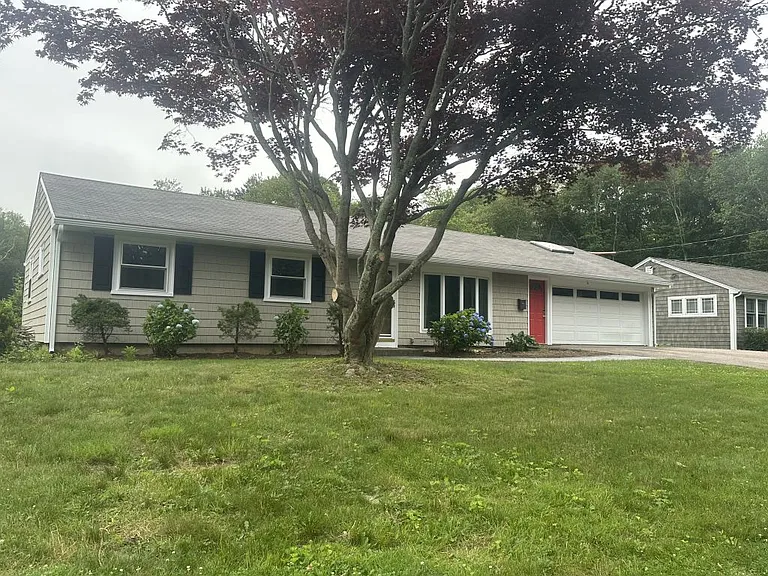 144 S Pier Rd — Photo 1