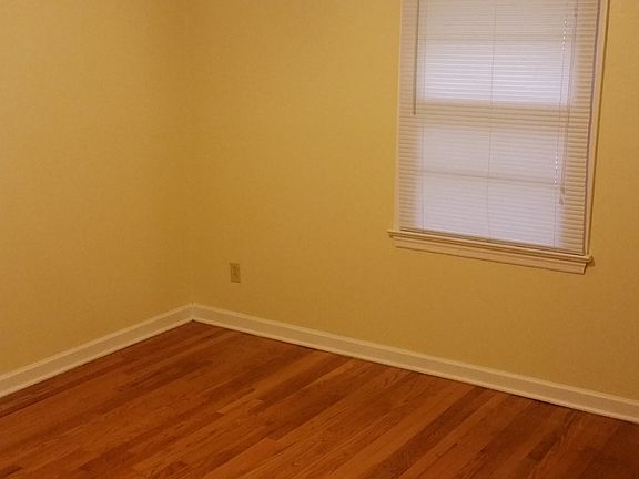 5th image of 814 Bella Ln