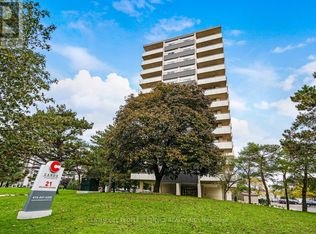 21 Welsford Gdns #704, Toronto, ON M3A 2P6