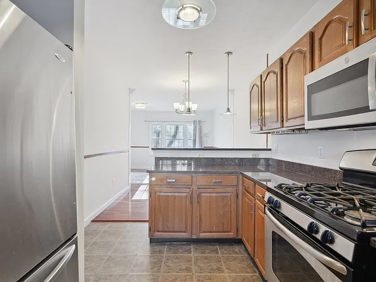 310 Tilden Commons Ln #310 — Photo 10