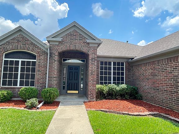 2nd image of 1907 Palencia Ct