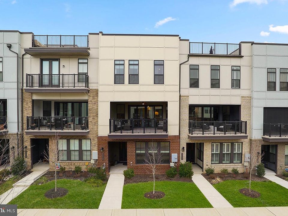 1st image of 23049 Cottonwillow Sq