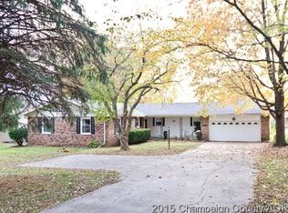 1703 W North Shore Dr, Mahomet, IL