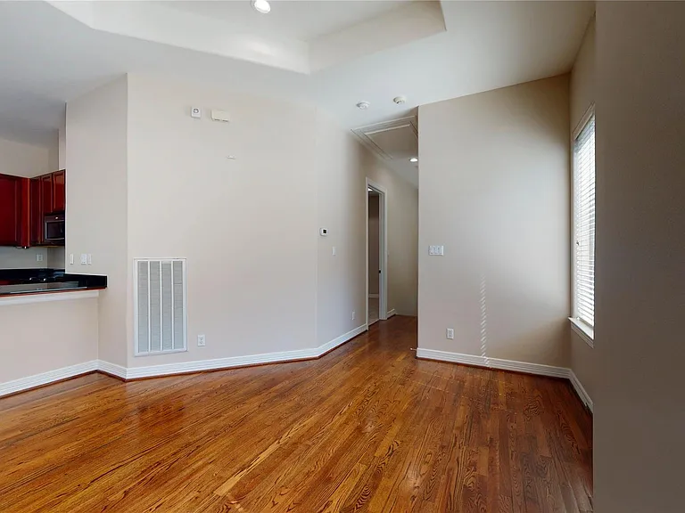 3826 Center St — Photo 20