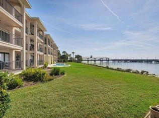 100 Floyd St UNIT 201, Saint Simons Island, GA 31522