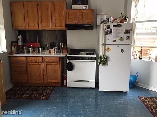 1st image of 3046 W Armitage Ave