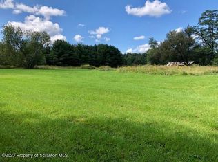 466 Spring Hill Rd, Moscow, PA 18444