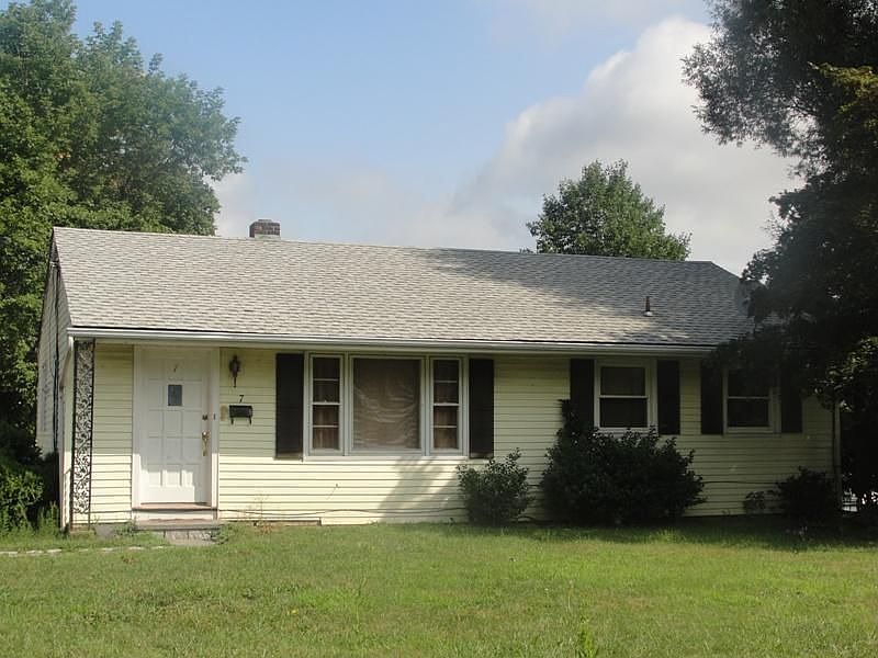7 Francis Rd