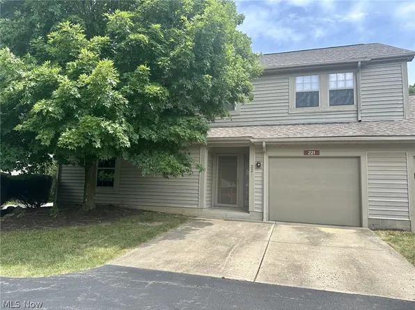221 S Linden Ct Unit 2, Warren, OH 44484