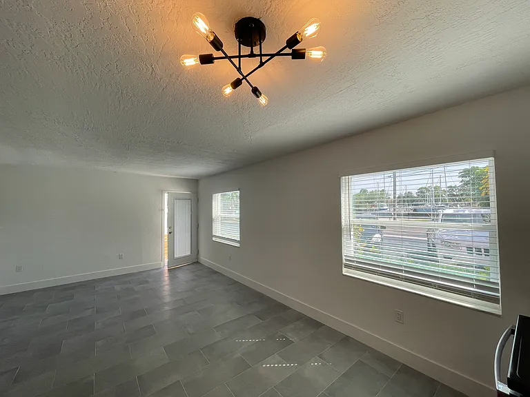 106 Columbia Dr #A12 — Photo 4
