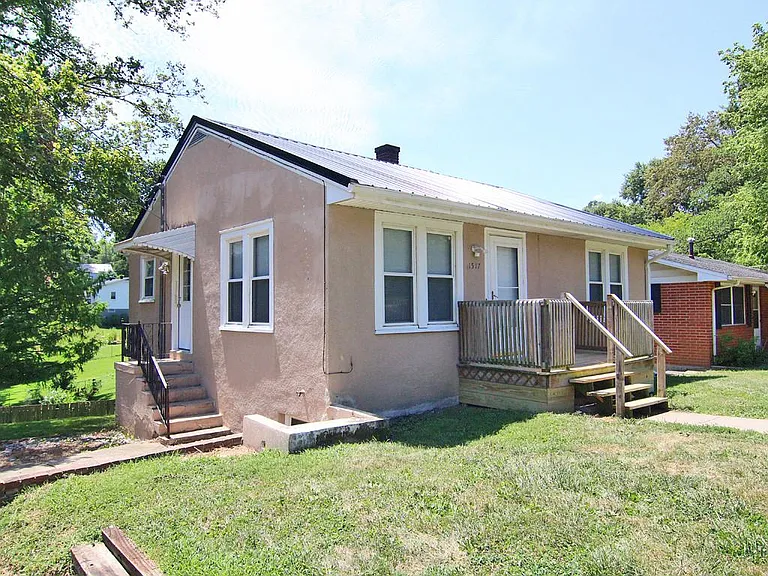 1517 Wayne St — Photo 3