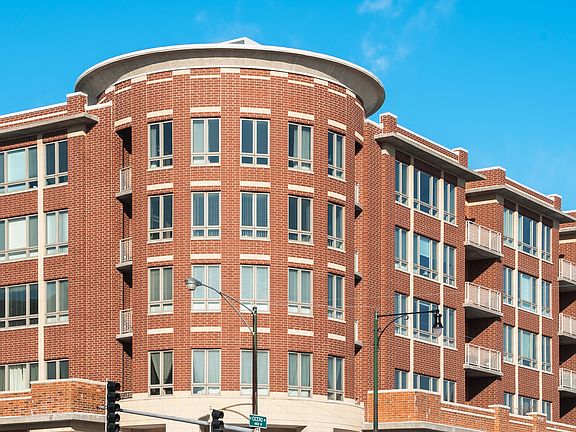 2nd image of 6000 N Cicero Ave APT 511