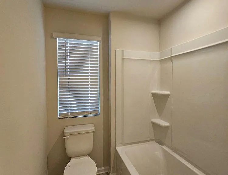 3108 Cheyney Park Dr — Photo 36