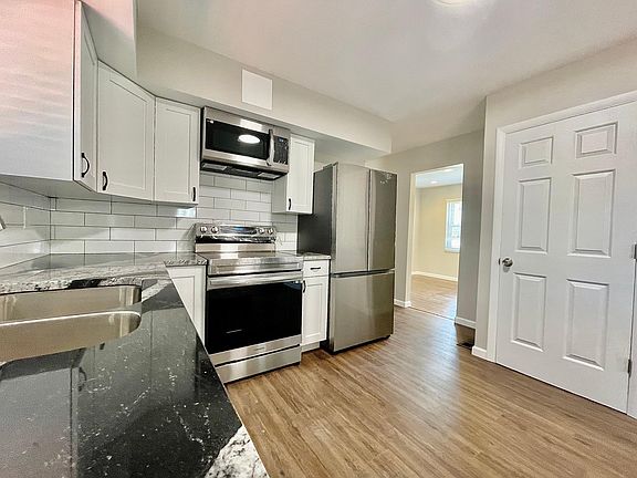 5th image of 2512 Fulbourne Dr