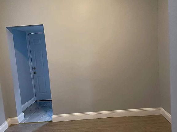 3rd image of 2618 S 6th St Floor 1